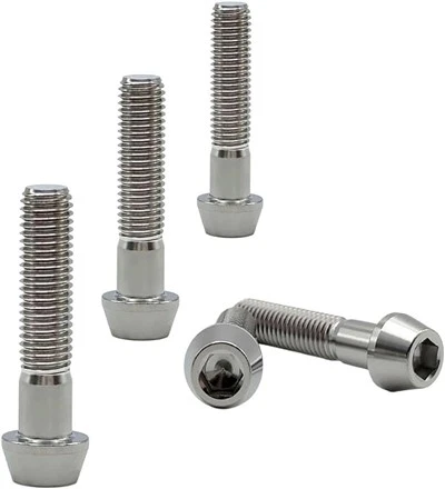 Titanium fastgørelsesanordninger